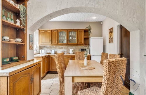 Marston Green Apartamento | Modern 4BR House, Parking, NEC, Birmingham Airport