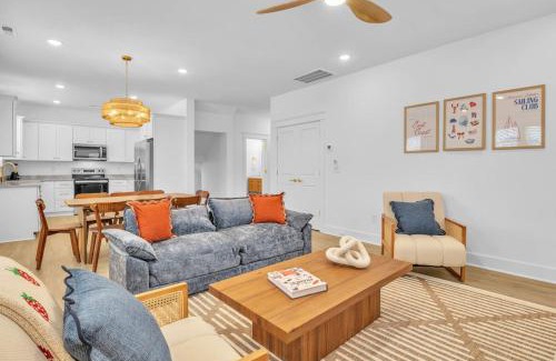 Myrtle Beach Casa | Modern 4BR Steps to Shore