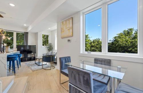 Southeast Apartamento | Modern 5-Bedroom Apartment with Rooftop & Garden in Capitol Hill