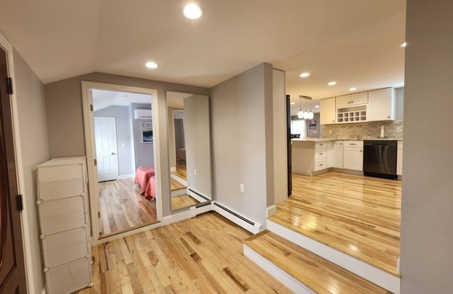 West Yarmouth Casa | Modern 5 Bedroom Beach House! Walk to Seagull Beach! 0.3mile
