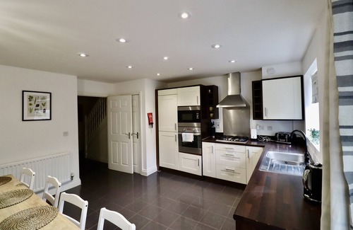 Bray on Thames Chalet De Esquí | Modern 5-Bedroom House in Maidenhead