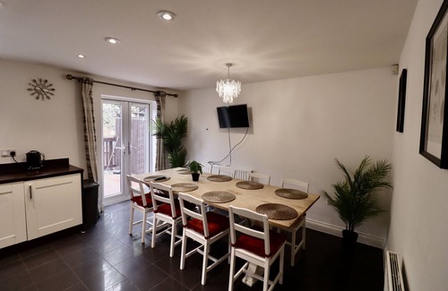 Bray on Thames Chalet De Esquí | Modern 5-Bedroom House in Maidenhead