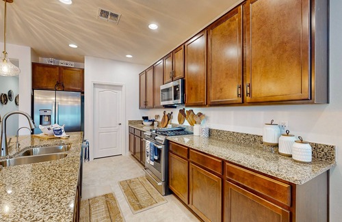 Goodyear Casa | Modern 55+ home with community pool, clubhouse, gym, pickleball