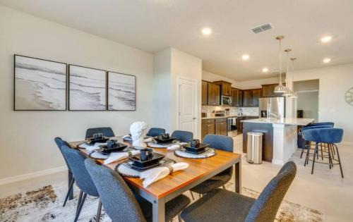 Four Corners Casa | Modern 5br Getaway W Heated Pool & Bbq Area