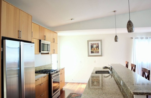 Wildwood Casa | Modern 6 Bedroom Wildwood Beach Getaway