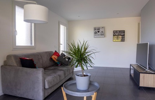 Douvaine Apartamento | Modern 90m2 Apt, great location, near lake , Geneva , ski & summer resorts