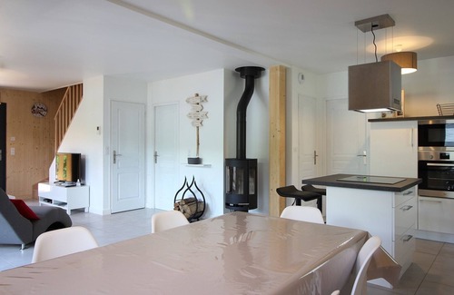 Mont-Dore Chalet De Esquí | Moderno chalet de 92m² con garaje, cargadores, Wi-Fi, cerca del centro