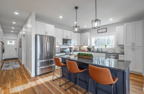 Trenton Casa | Modern A-Frame Cabin - Brand New Construction - Stunning Sunset & Mountain Views
