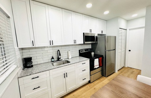 Lake Ridge Apartamento | Modern, Affordable & Stylish 1 Bed APT
