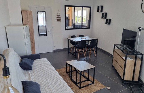Saint-Cyprien Plage Apartamento | Modern air-conditioned and well-equipped T2 apartment 200m from the beach