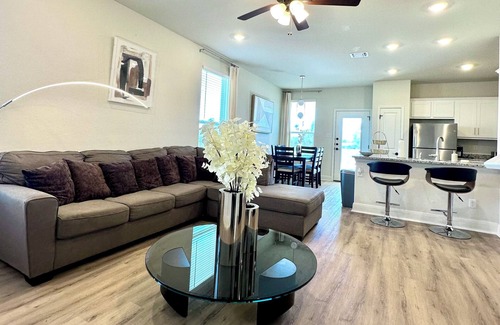 San Antonio Casa | 🤍Modern Alamo City Retreat🤍