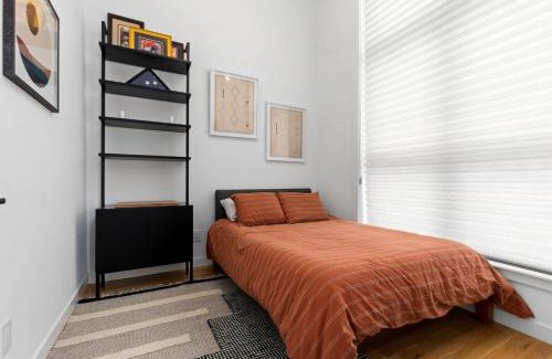 Downtown Casa | Modern Amenities Downtown - Raleigh Craftsman