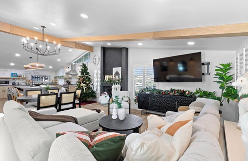 Southwest Anaheim Villa | Modern Anaheim Villas Stay- 3 Miles to Disney & Family Fun