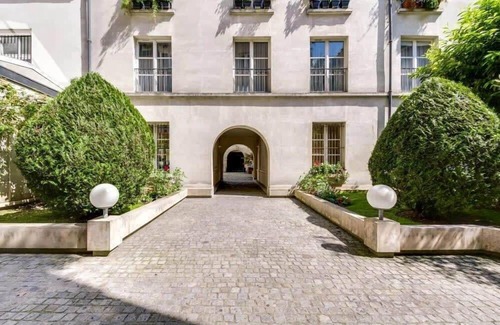 Quartier Sainte-Avoye Apartamento | Modern and bright 2BD for 11 guests in Le Marais!