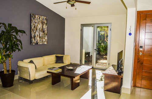 La Paz Casa | Casa moderna y acogedora en comunidad cerrada