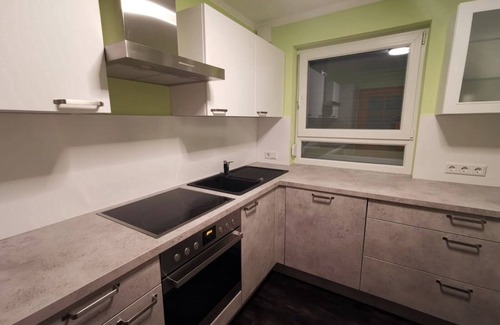 Rohr Apartamento | Apartamento moderno de 3 habitaciones recientemente renovado en el corazón de la Franconia Media