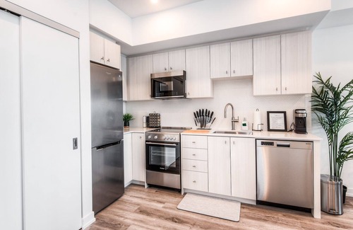 Kitchener Apartamento | Modern and Cozy in Central KW