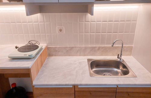 Pinang Apartamento | Modern And Cozy Studio At Collins Boulevard Apartment