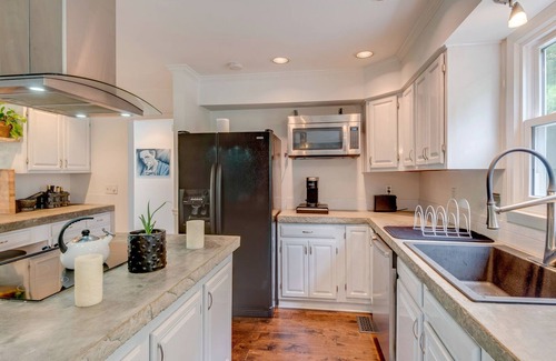 Brentwood Casa | Modern and Eclectic Getaway in Brentwood Tennessee