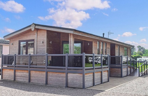 Tiddington Chalet De Esquí | Alojamiento de 2 habitaciones en Stratford-upon-Avon