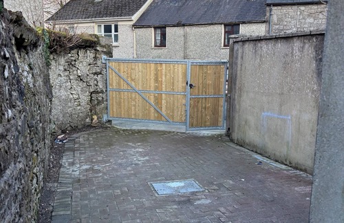 Oldcastle Apartamento | Modern and secure 1-bedroom apartment in Oldcastle - Sleeps 2 -4 people