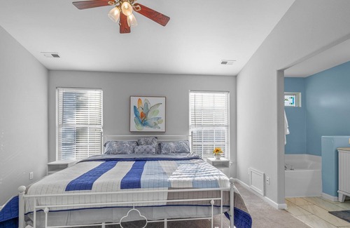 Virginia Beach Casa | Modern and Spacious Townhouse,offers comfort, and a touch of coastal living.