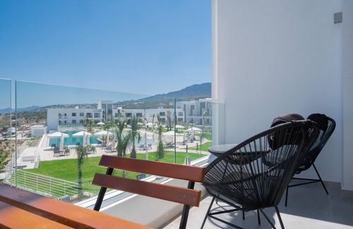 Esentepe Apartamento | Apartamento moderno y espacioso con hermosa azotea y vista al mar.