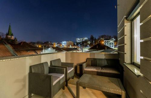 Old Town Apartamento | Modern and Stylish Apartment w Terrace