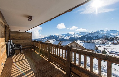 La Toussuire Apartamento | Apartamento moderno y acogedor en las pistas.