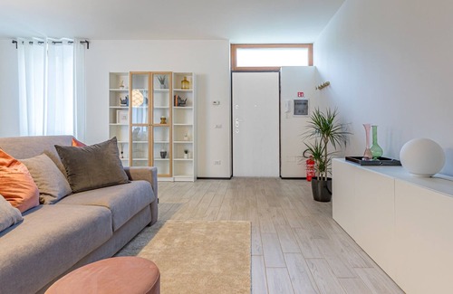 Como Apartamento | Modern and welcoming apartment on Lake Como