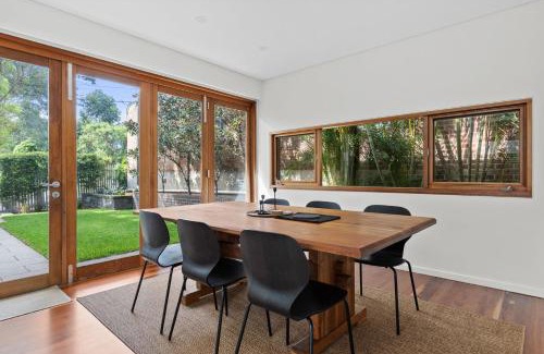 Annandale Casa | Modern Annandale Home