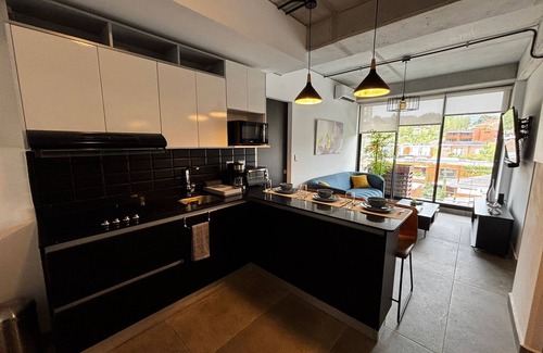 Zona 16 Apartamento | Modern Apartment with A/C - Steps from Ciudad Cayala & US Embassy