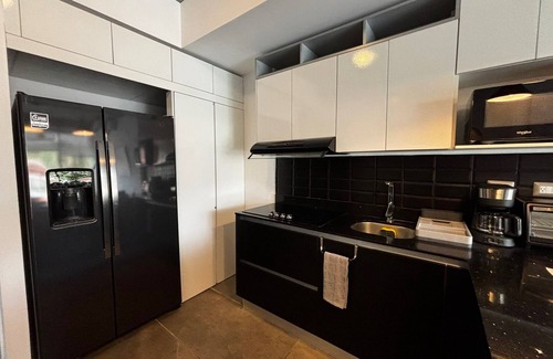 Zona 16 Apartamento | Modern Apartment with A/C - Steps from Ciudad Cayala & US Embassy