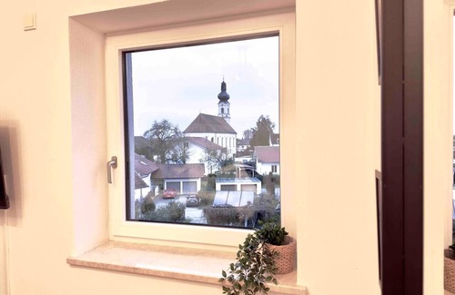 Stephansposching Apartamento | Modern apartment with kitchen & parking