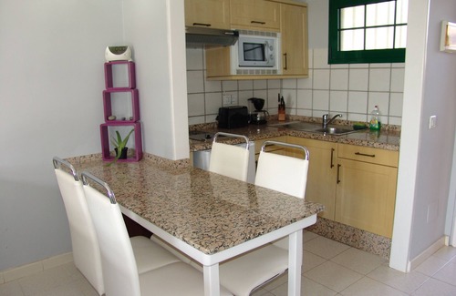 Playa del Aguila Apartamento | Moderno apartamento con vistas al mar "4 pax"