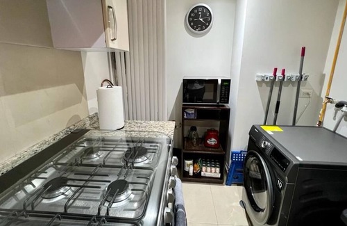 Del Valle Apartamento | Modern apartment with excellent location