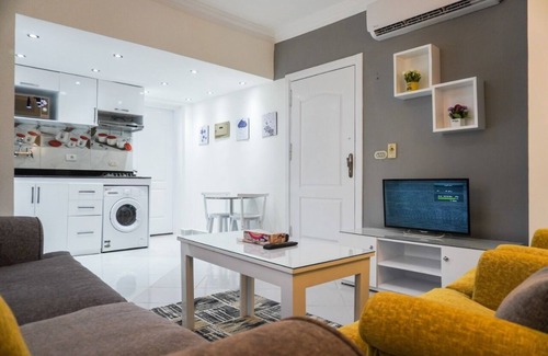 El Hadaba Apartamento | Modern Apartment with swimming pool