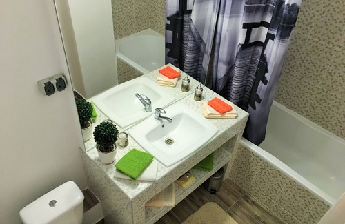 Sfantu Gheorghe Apartamento | Apartamento moderno ubicado en el centro