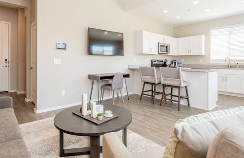 Litchfield Park Apartamento | Modern Apartment in Prime Location (ID6533X33)