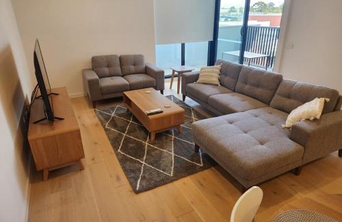 Airport West Apartamento | Modern Apartment Airport Area