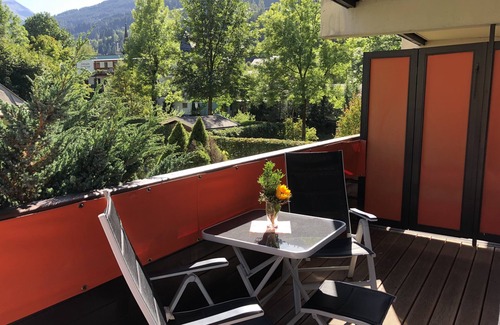 Bad Hofgastein Apartamento | ¡Apartamento moderno en una ubicación céntrica y tranquila de Bad Hofgastein! Con balcon!