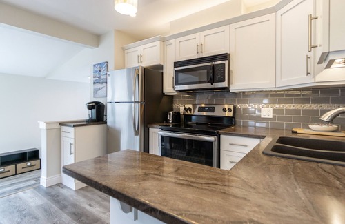 Charlottetown Apartamento | The Elm - Apartamento moderno, Suite 1