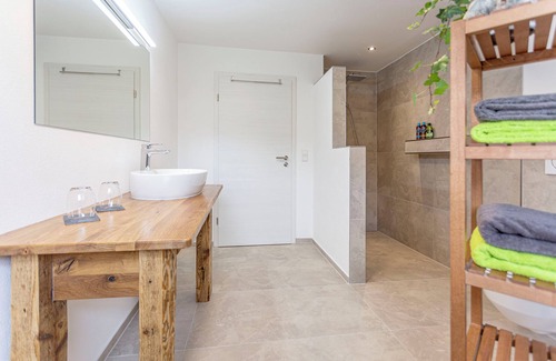 Glatt Apartamento | Modern apartment in a quiet location with a view of the Glatt moated castle