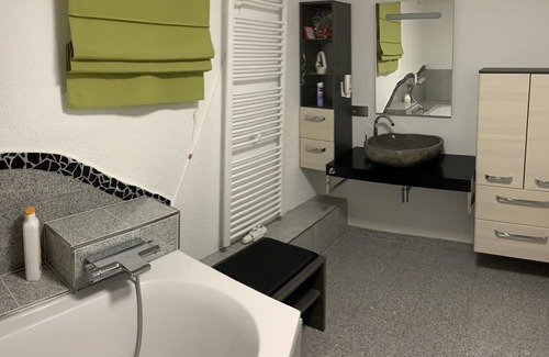 Unterjettingen Apartamento | Apartamento moderno - Jettingen - cerca de Böblingen - Herrenberg - Nagold