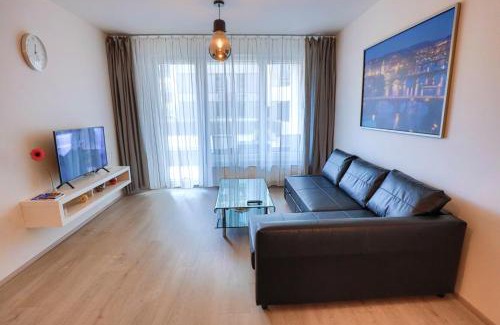 Nusle Apartamento | Modern Apartment Garden Near The City Center
