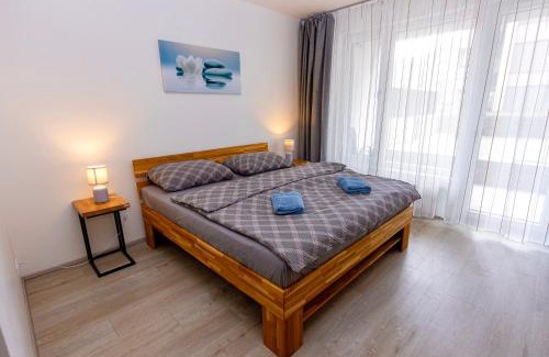 Nusle Apartamento | Modern Apartment Garden Near The City Center