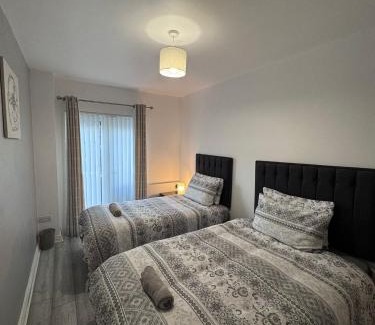 Ongar Apartamento | Modern Apartment good distance from Dublin City and Airport 4people