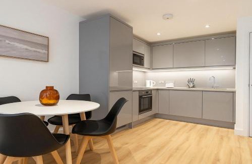 Ealing Broadway Apartamento | Modern Apartment in Ealing