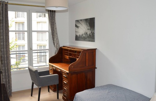 Notre-Dame Apartamento | Modern apartment in upmarket condo... Perfect for 2024 Olympics attendance