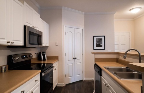 Durham Apartamento | Modern Apartment in Prime Location (ID7304)